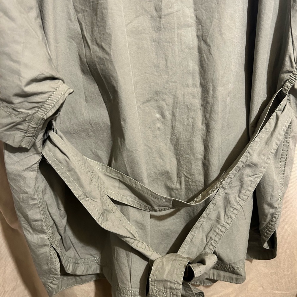 NWT! Loft light jacket with hoodie - Picture 2 of 9
